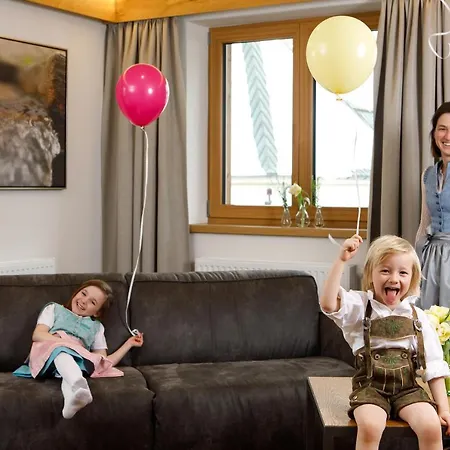 Апарт-отель Tiroler Weinstube