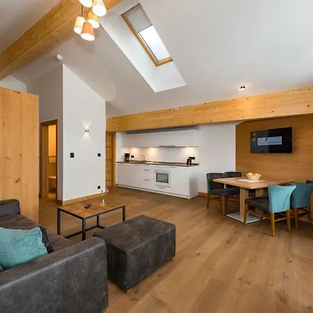 Tiroler Weinstube Seefeld in Tirol